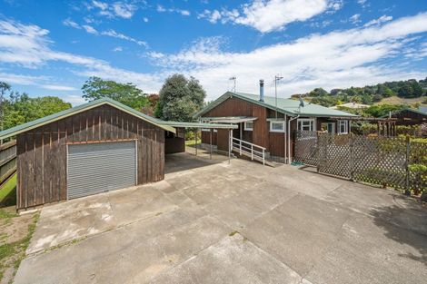 Photo of property in 24 Church Road, Taradale, Napier, 4112