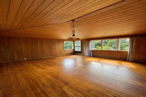 Photo of property in 905 West Coast Road, Waiatarua, Auckland, 0604