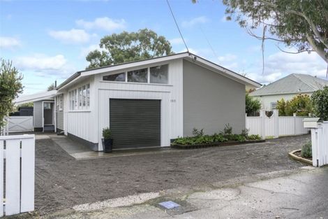 Photo of property in 190 High Street South, Carterton, 5713
