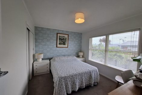 Photo of property in 3/33 Northumberland Avenue, Belmont, Auckland, 0622