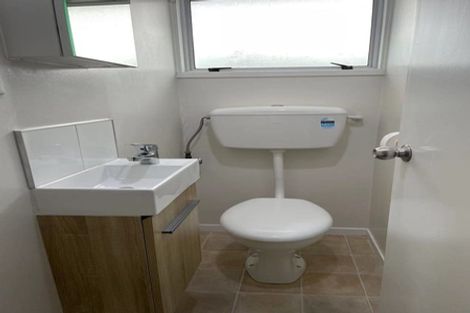 Photo of property in 73 Alabaster Drive, Papatoetoe, Auckland, 2025