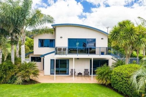 Photo of property in 381 Cove Road, Waipu, 0582