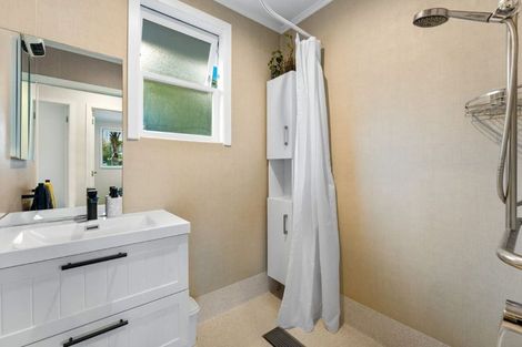 Photo of property in 60 Melba Street, Beach Haven, Auckland, 0626