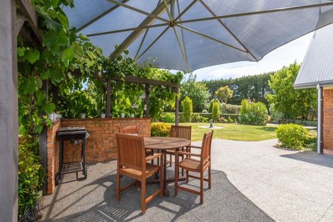 Photo of property in 973 Hoskyns Road, West Melton, Christchurch, 7671