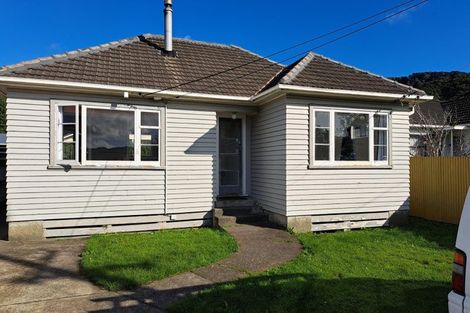Photo of property in 73 Fraser Street, Wainuiomata, Lower Hutt, 5014