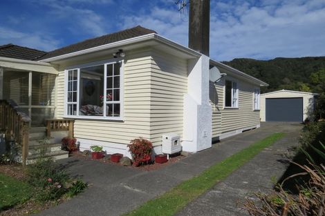 Photo of property in 165 Wainuiomata Road, Wainuiomata, Lower Hutt, 5014