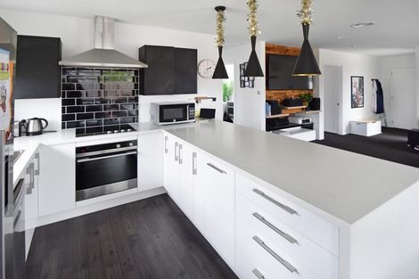 Photo of property in 15 Lakeland Avenue, Twizel, 7901