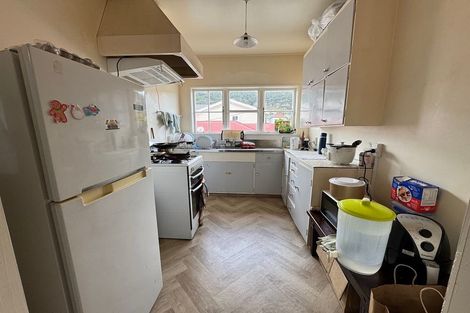 Photo of property in 4 Levy Street, Mount Victoria, Wellington, 6011