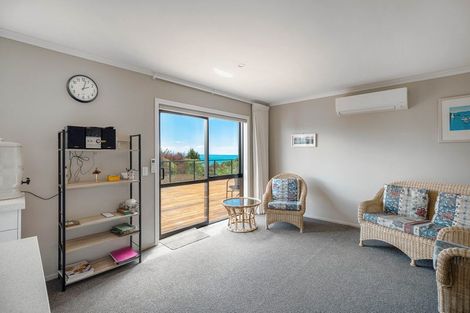 Photo of property in 7 Pohutukawa Place, Pohara, Takaka, 7183