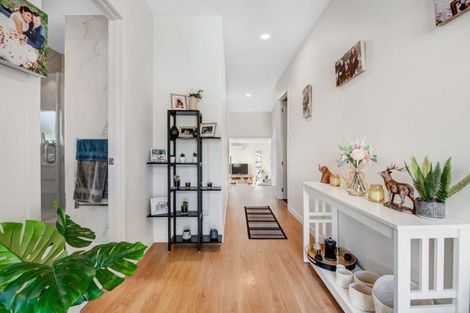 Photo of property in 10 Kiwa Crescent, Gulf Harbour, Whangaparaoa, 0930