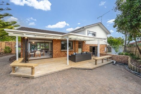 Photo of property in 19 Cornelian Crescent, Half Moon Bay, Auckland, 2012