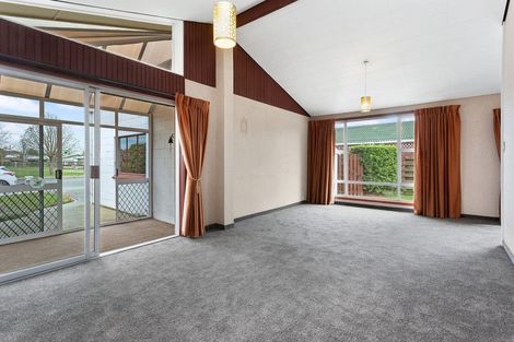 Photo of property in 76 Grimseys Road, Redwood, Christchurch, 8051