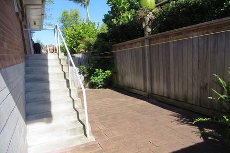 Photo of property in 3/240 Hurstmere Road, Takapuna, Auckland, 0622