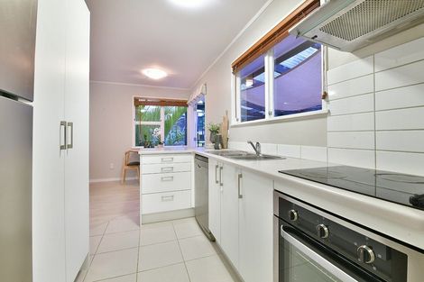 Photo of property in 9 Neptune Avenue, Beach Haven, Auckland, 0626