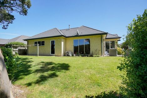 Photo of property in 64 Glenroy Park Drive, Waikiwi, Invercargill, 9810