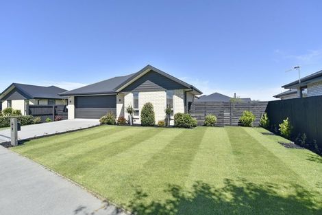Photo of property in 6 Fearne Drive, Woodend, 7610