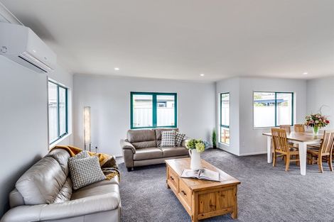 Photo of property in 5 Montague Way, Taradale, Napier, 4112