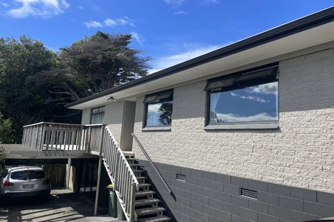 Photo of property in 2/21a Ludlow Terrace, Totara Vale, Auckland, 0627