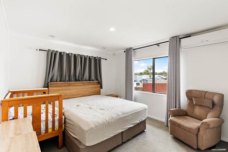 Photo of property in 1/86 Universal Drive, Henderson, Auckland, 0610