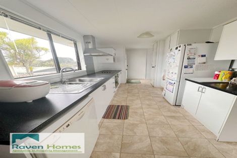 Photo of property in 1/16 Merton Avenue, Glenfield, Auckland, 0627
