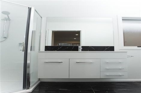 Photo of property in 17 Charlotte Crescent, Dinsdale, Hamilton, 3204