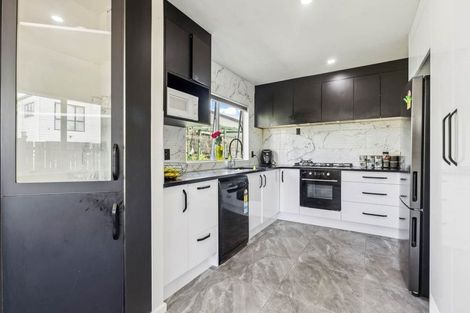 Photo of property in 2/3 James Road, Manurewa, Auckland, 2102