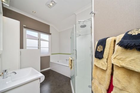 Photo of property in 30 Puriri Street, Hawera, 4610