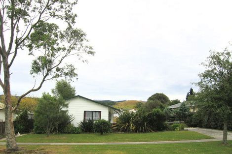 Photo of property in 95 Norana Road, Timberlea, Upper Hutt, 5018