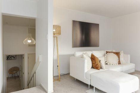 Photo of property in 2/1 Burns Avenue, Takapuna, Auckland, 0622