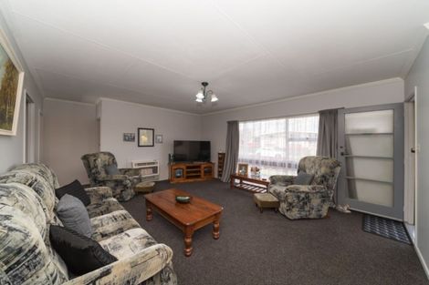 Photo of property in 2 Moyne Avenue, Milson, Palmerston North, 4414