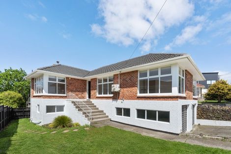 Photo of property in 514a Blockhouse Bay Road, Blockhouse Bay, Auckland, 0600