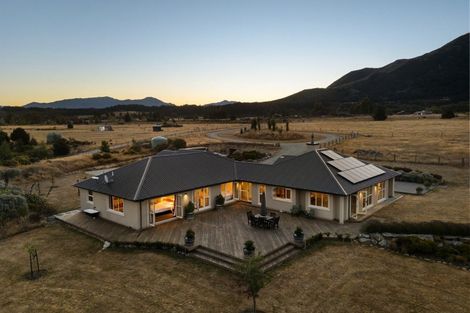 Photo of property in 136 Te Awa Road, Albert Town, Wanaka, 9382