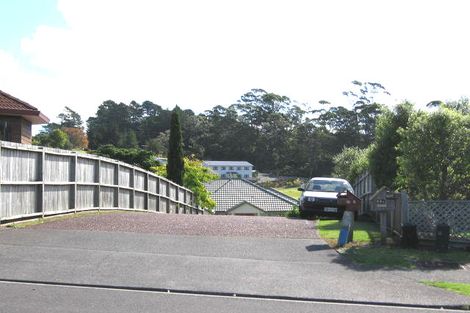 Photo of property in 2/23 Rifleman Rise, Unsworth Heights, Auckland, 0632