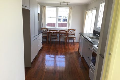 Photo of property in 10 Ogle Crescent, Te Kamo, Whangarei, 0112