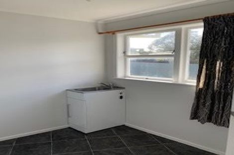 Photo of property in 16 Yvonne Street, Melville, Hamilton, 3206