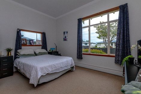 Photo of property in 24 Park Street, Winton, 9720