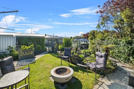 Photo of property in 150 Grimseys Road, Redwood, Christchurch, 8051