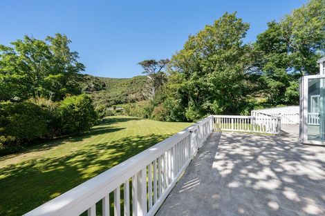 Photo of property in 23 Glenside Road, Glenside, Wellington, 6037