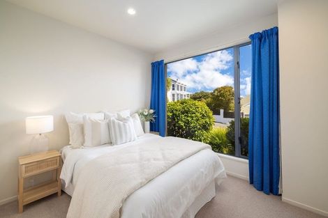 Photo of property in 6 Inverness Lane, Redcliffs, Christchurch, 8081