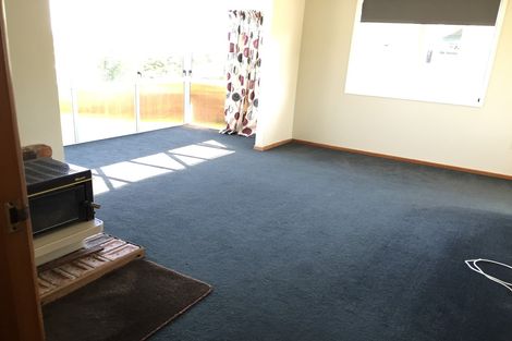 Photo of property in 10 Ogle Crescent, Te Kamo, Whangarei, 0112
