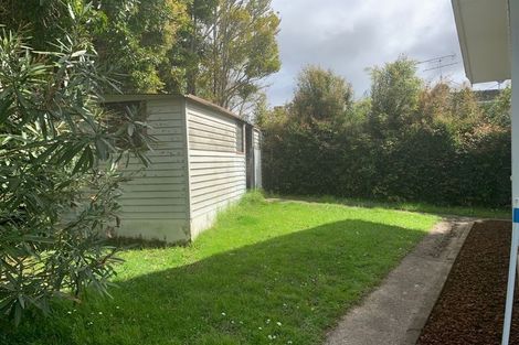 Photo of property in 11 Cockayne Crescent, Sunnynook, Auckland, 0620