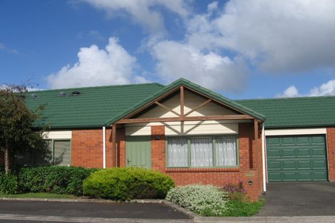 Photo of property in 15 Dunbarton Drive, Ranui, Auckland, 0612