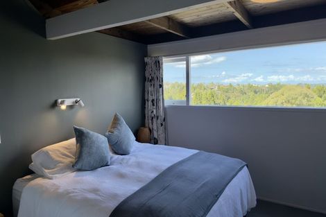 Photo of property in 52 Balmain Road, Chatswood, Auckland, 0626