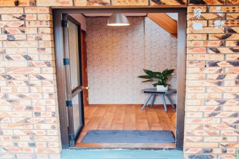 Photo of property in 36a Colwill Road, Massey, Auckland, 0614