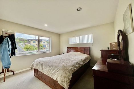 Photo of property in 76 Laurel Oak Drive, Schnapper Rock, Auckland, 0632