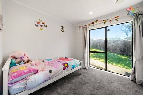 Photo of property in 21 Jasmine Grove, Maungaraki, Lower Hutt, 5010