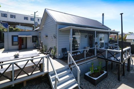 Photo of property in 11 Henderson Street, Mornington, Dunedin, 9011