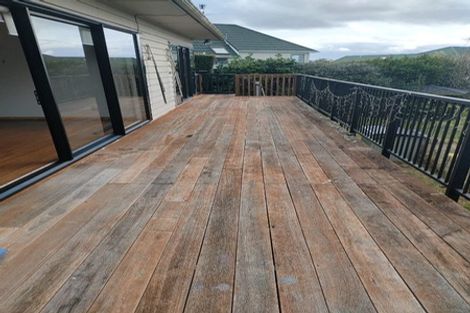 Photo of property in 48d Awaruku Road, Torbay, Auckland, 0630