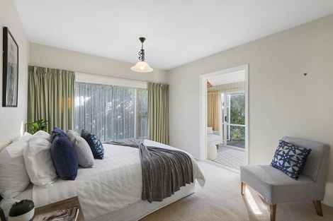 Photo of property in 2 Seagrave Place, Ilam, Christchurch, 8041