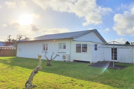 Photo of property in 1 Glen Norman Avenue, Henderson, Auckland, 0610